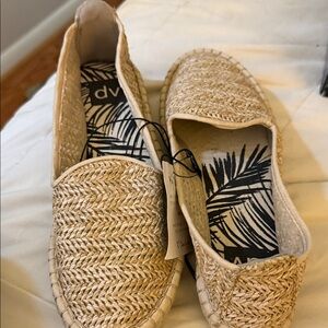 DV by Dolce Vita Women's Tan Woven Espadrilles